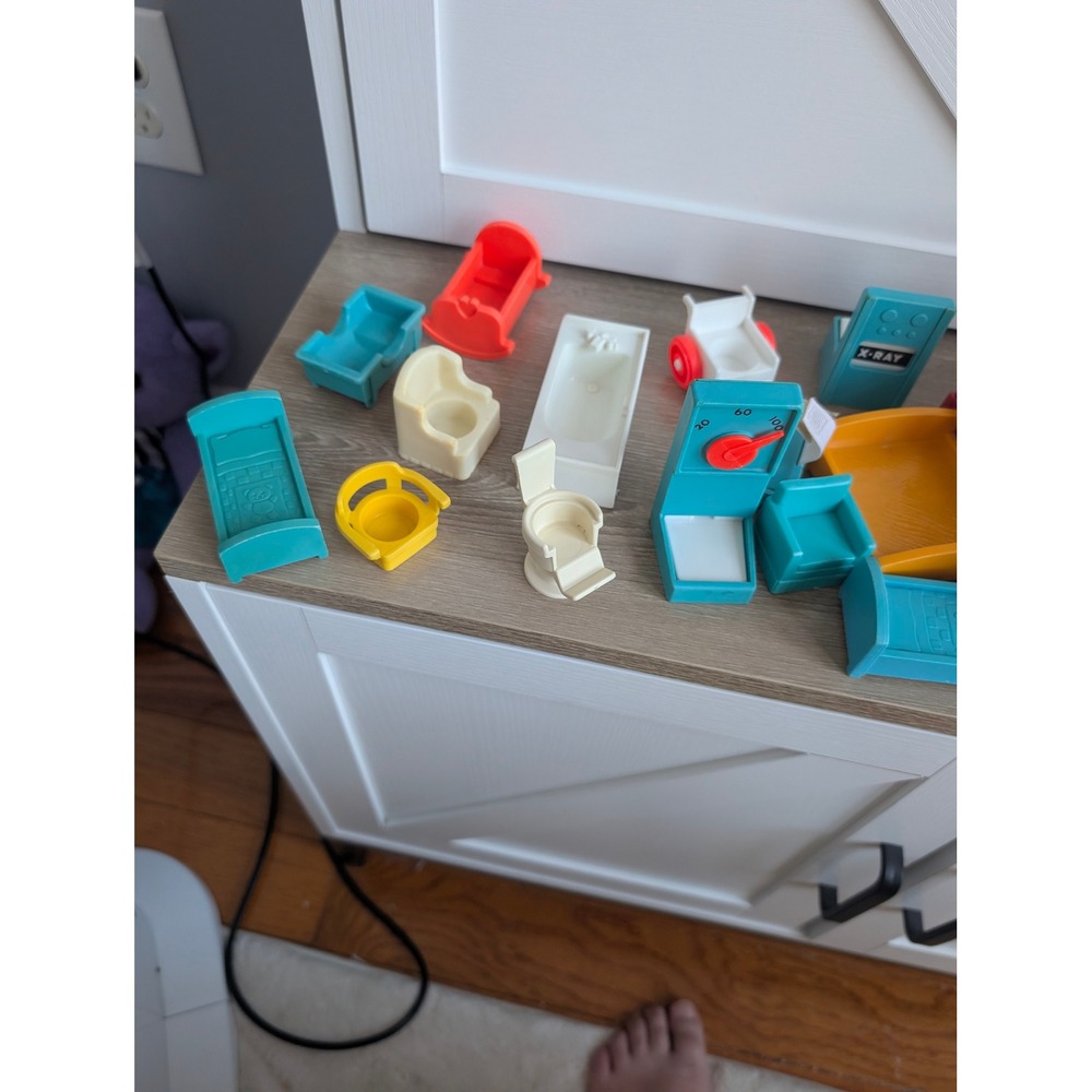 Vintage Fisher-Price Little People Lot with Hospital and Construction Toys - Picture 6 of 12